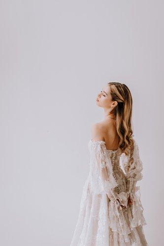 mobile - carousel-hero-element image-2